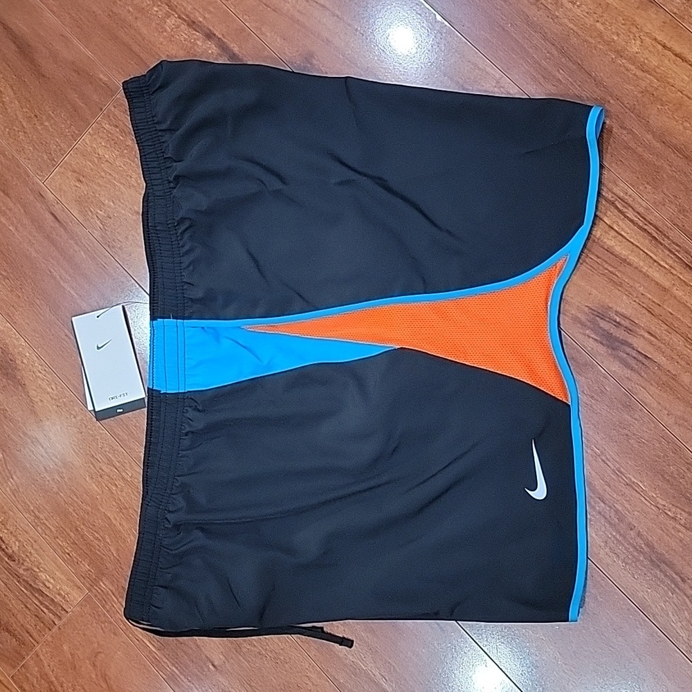 NWT Plus Size NIKE DRI-FIT RUNNING Shorts
